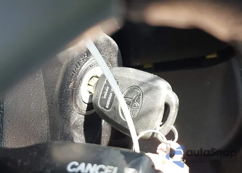 2014 Toyota Camry Se z USA, uszkodzony, nr VIN 4T1BF1FK8EU387561